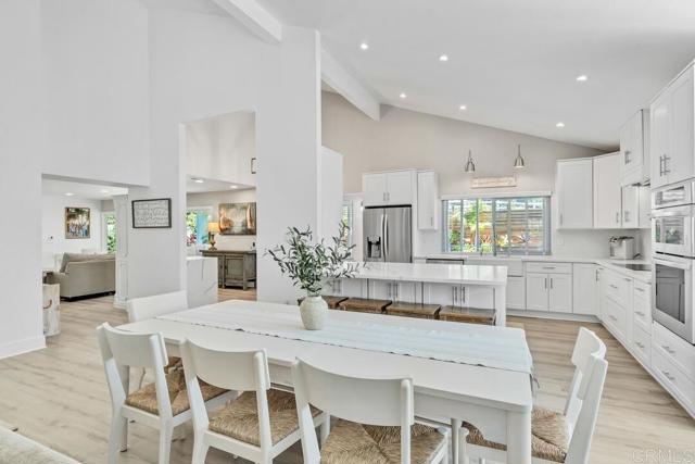 Detail Gallery Image 8 of 42 For 754 Rocking Horse Rd, Vista,  CA 92081 - 4 Beds | 3 Baths