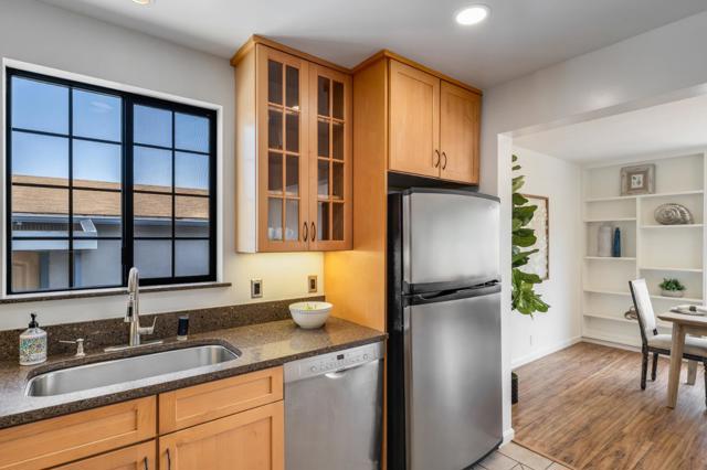373 Coral Ridge Drive, Pacifica CA: https://media.crmls.org/mediaz/c3ce7864-7ab7-49df-9740-6d68efda021a.jpg