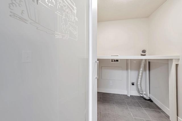 125 N Mary Avenue, Sunnyvale CA: https://media.crmls.org/mediaz/c3d15e91-e73e-49eb-8011-70dfaa6b20d4.jpg