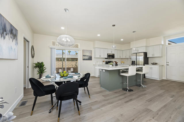 73363 Desert Greens Dr N, Palm Desert CA: https://media.crmls.org/mediaz/c3d161a4-2332-4d25-927e-32538309ff4f.jpg