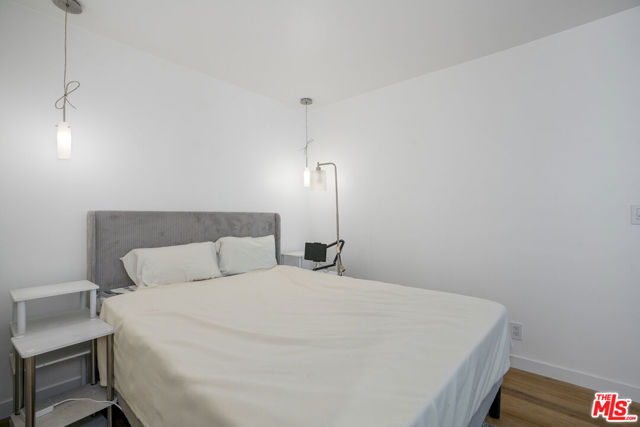 1 Bed Home for Sale in Los Angeles, California