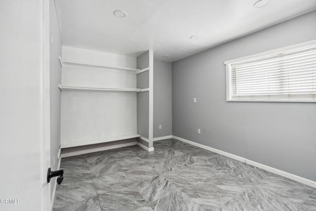 1712 N 7th Place, Port Hueneme CA: https://media.crmls.org/mediaz/c3d1f0a2-5cb8-4567-b666-bdc77fbe8f42.jpg
