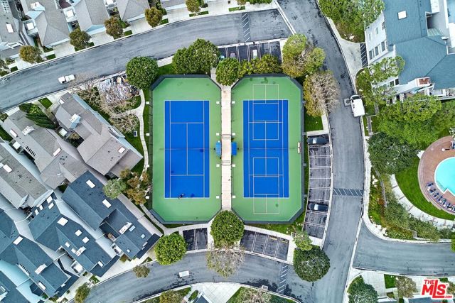 13078 Mindanao Way, Marina del Rey CA: https://media.crmls.org/mediaz/c3d1f366-4155-404c-a871-7068efd73e31.jpg