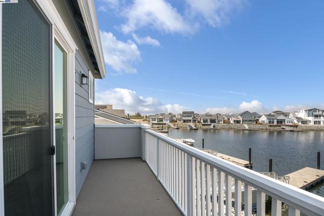 Image 8 of 17 For 11 Grey Whale Place