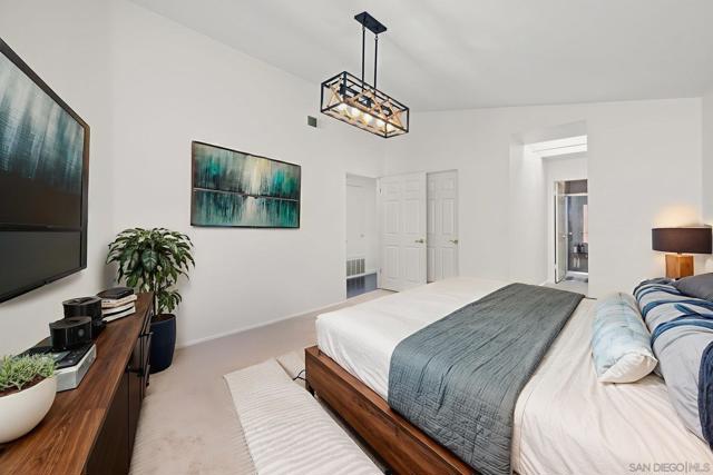 1709 Doral Gln, Escondido CA: https://media.crmls.org/mediaz/c3d3dc1a-a462-4368-a4be-ba50a84af958.jpg