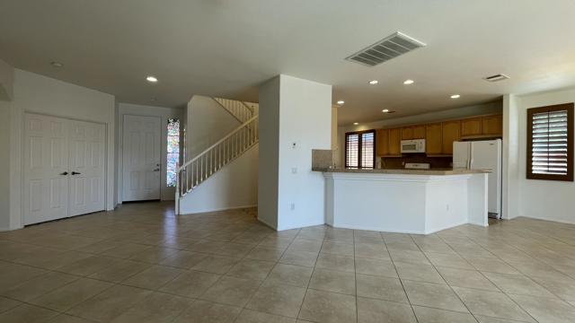 82549 Tivoli Court, Indio CA: https://media.crmls.org/mediaz/c3d3f334-28fd-4689-b1c3-28cd83ded10b.jpg