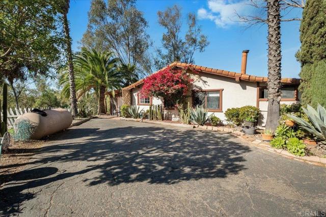 Detail Gallery Image 3 of 31 For 823 Rice Canyon Rd, Fallbrook,  CA 92028 - 4 Beds | 4 Baths