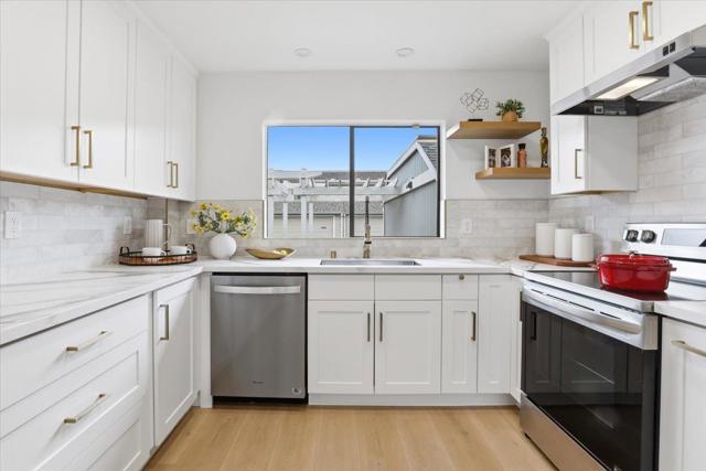 812 Ram Lane, Foster City CA: https://media.crmls.org/mediaz/c3d49176-9cd7-41c9-bf53-f17e5bc4d631.jpg