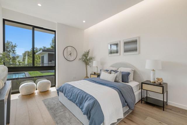 25251 La Rena Lane, Los Altos Hills CA: https://media.crmls.org/mediaz/c3d4c3a9-59b0-4184-b1d7-8867d9f4eac0.jpg