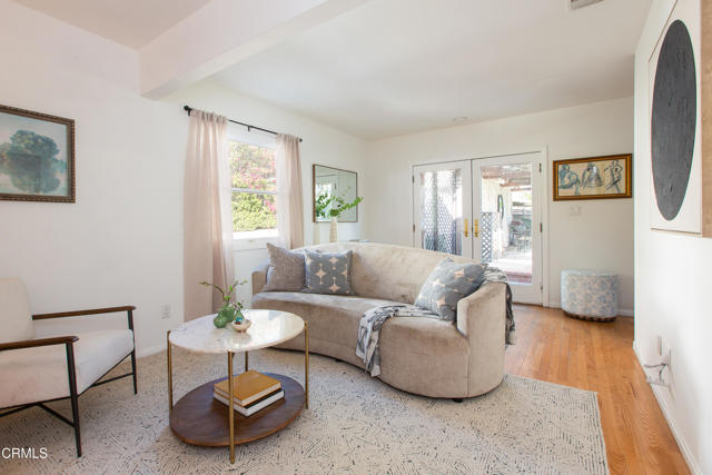 Detail Gallery Image 18 of 34 For 524 Glen Holly Dr, Pasadena,  CA 91105 - 2 Beds | 2 Baths