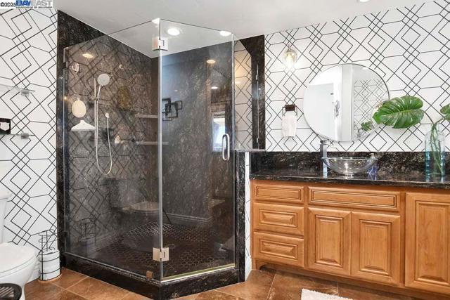 1864 Dune Point Way, Discovery Bay CA: https://media.crmls.org/mediaz/c3d4f319-9794-4203-a1df-23e98b98e42d.jpg