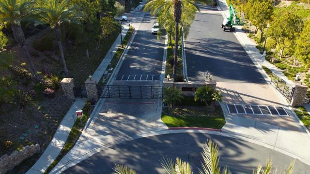 2640 Escala Circle, San Diego CA: https://media.crmls.org/mediaz/c3d63297-82f2-464b-8a7f-e0ddbd315675.jpg