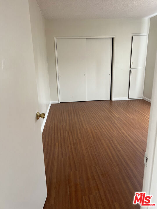 620 Edgewood Street, Inglewood CA: https://media.crmls.org/mediaz/c3d6a51e-5639-40ed-962f-21aeb9ca9c90.jpg