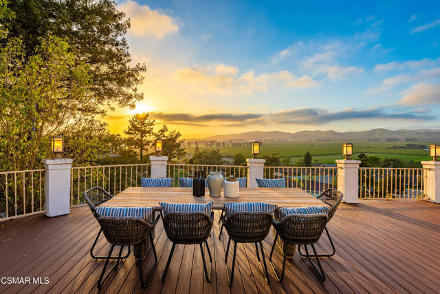 1074 Deseo Avenue, Camarillo CA: https://media.crmls.org/mediaz/c3d80115-e049-46c9-8144-f4ab0b03da03.jpg