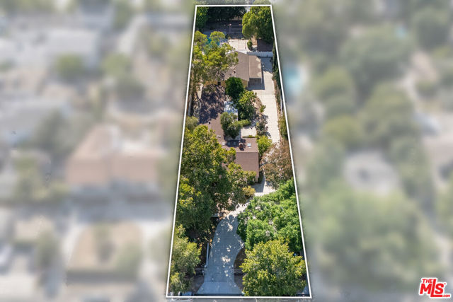7225 Forbes Avenue, Lake Balboa CA: https://media.crmls.org/mediaz/c3da056f-5829-424f-aee7-19acc6920e87.jpg