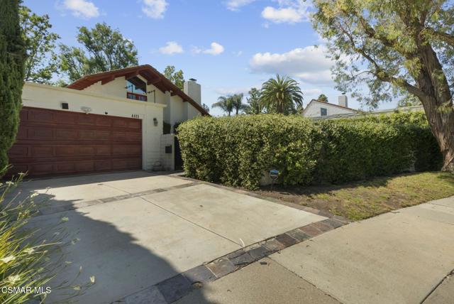 4411 Regents Court, Westlake Village CA: https://media.crmls.org/mediaz/c3daf4cb-66b7-4fa5-8e52-a634b28a6390.jpg