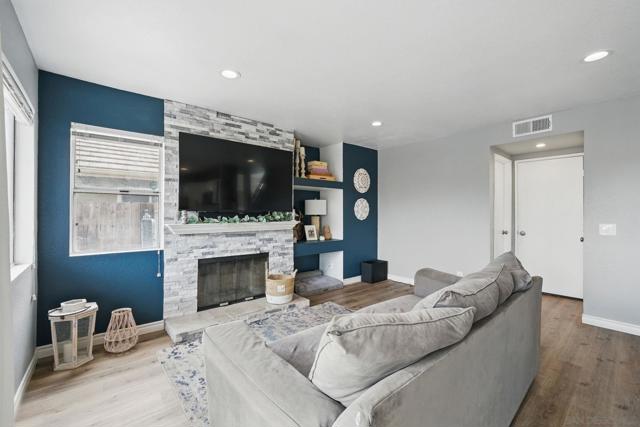 1595 Bay Meadows Dr, Alpine CA: https://media.crmls.org/mediaz/c3db407c-7b18-4a7d-88b4-5c30d76db2a5.jpg