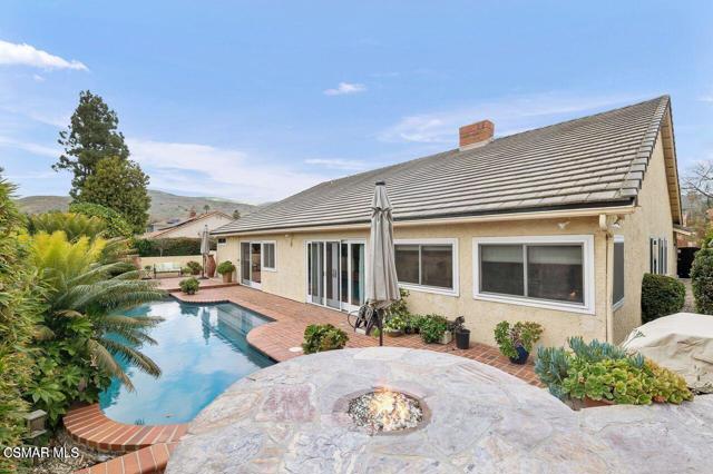 3294 Sierra Drive, Westlake Village CA: https://media.crmls.org/mediaz/c3dc5077-7db6-450b-a3ef-0de9c312c2d0.jpg