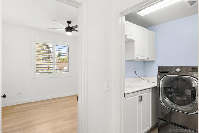 2337 Douglaston Glen, Escondido CA: https://media.crmls.org/mediaz/c3dc72ee-7cbf-457b-aca3-1ca5366c112b.jpg