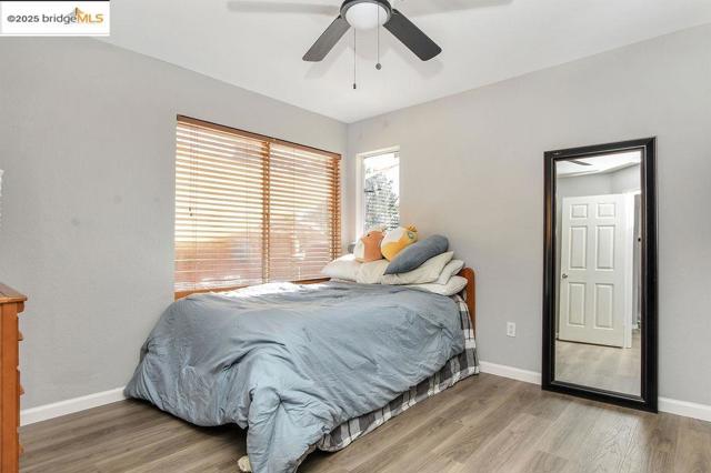4866 Vinewood Way, Antioch CA: https://media.crmls.org/mediaz/c3ddd5f2-a91d-4f1d-8aa0-5ffa408cad6f.jpg
