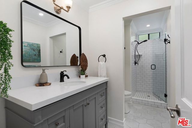 2968 Nicada Drive, Los Angeles CA: https://media.crmls.org/mediaz/c3de65d8-d4d1-4124-ac31-1a87da1c8aa1.jpg