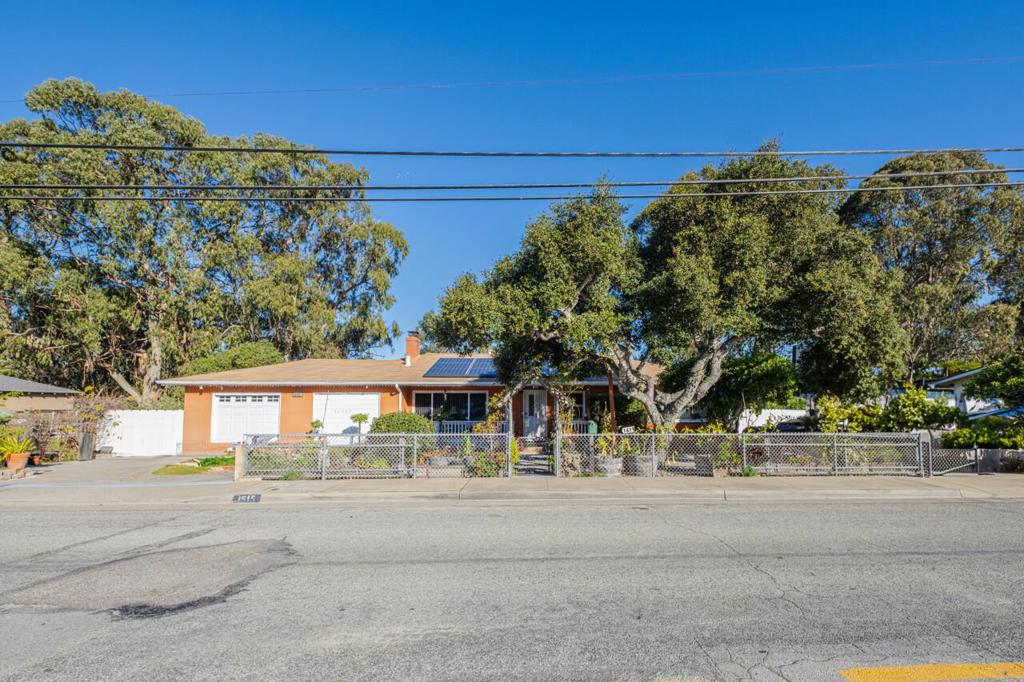 1615 Military Avenue
