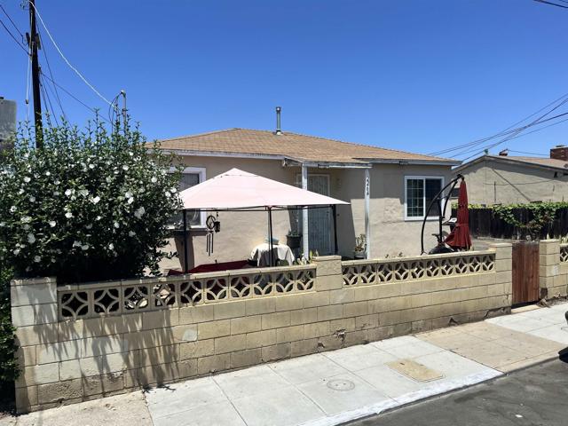 2264 Smythe Ave, San Ysidro, California 92173, ,Multi-Family,For Sale,Smythe Ave,240015121SD