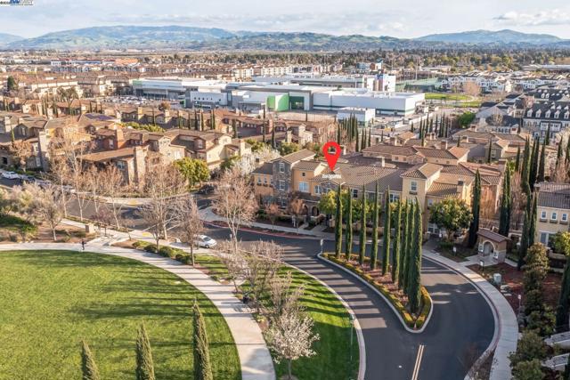 3554 Capoterra Way, Dublin CA: https://media.crmls.org/mediaz/c3dedde7-9294-49a2-a7d8-e845cf6b70e4.jpg