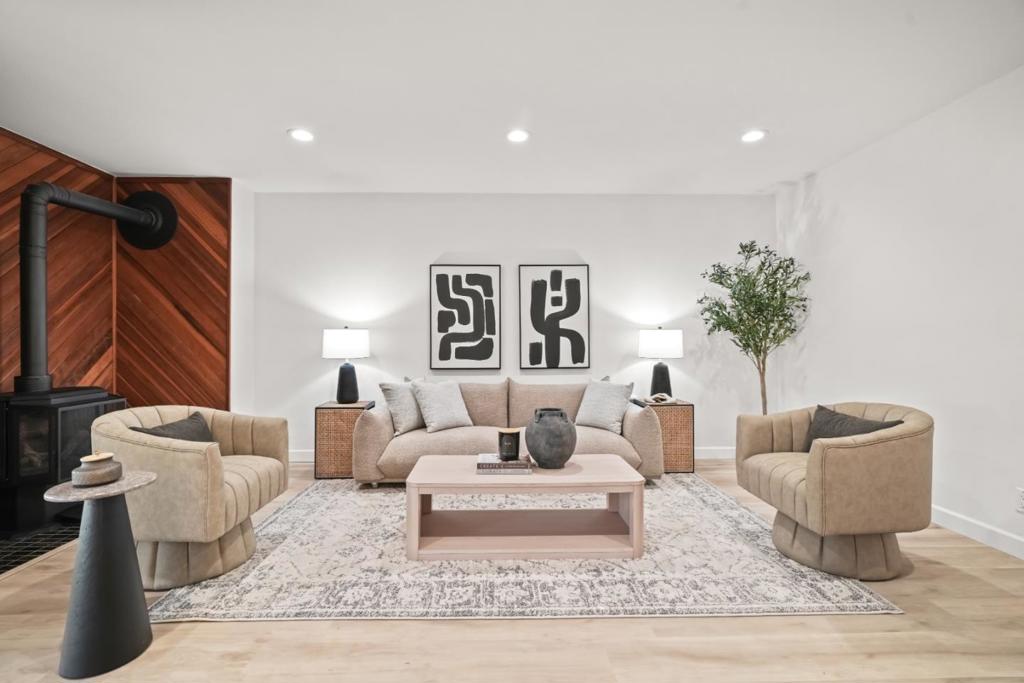 505 Cypress Point Drive #186