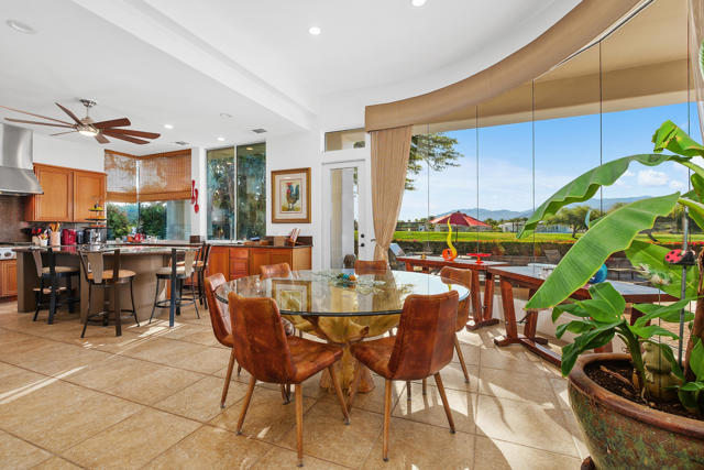 284 Loch Lomond Road, Rancho Mirage CA: https://media.crmls.org/mediaz/c3e095f5-5020-4b0b-b7a4-e907950bd8c2.jpg