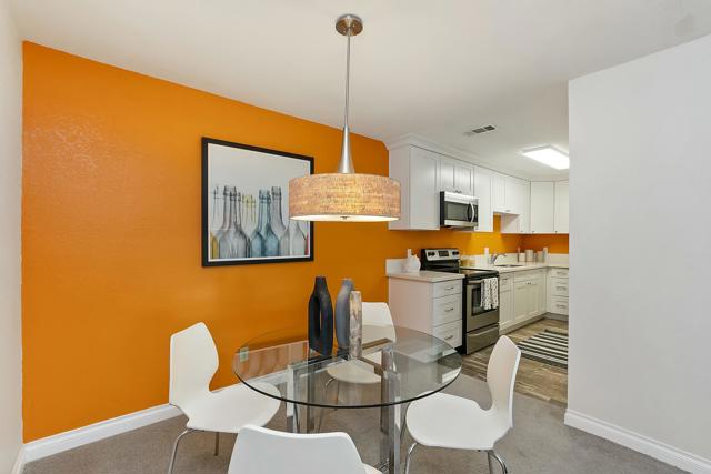 2810 Arcadia 207 - Dining 3