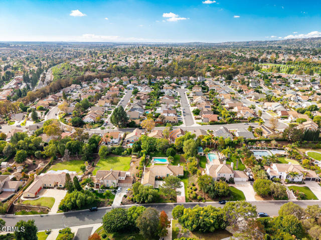 1251 Via Latina Drive, Camarillo CA: https://media.crmls.org/mediaz/c3e17460-6585-49f0-8a3a-cfc3c5e0a8fe.jpg