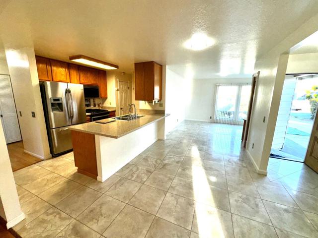 3012 Ellen Court, Marina CA: https://media.crmls.org/mediaz/c3e1ace4-ca70-4426-b3eb-b0319404fc43.jpg