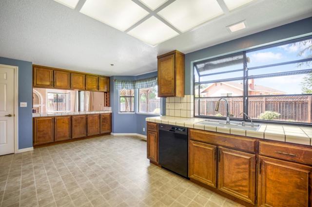 Kitchen and Breakfast Nook