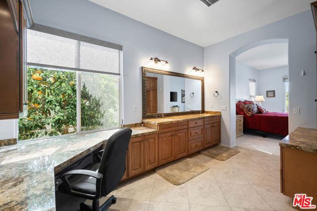56645 Mountain, La Quinta CA: https://media.crmls.org/mediaz/c3e25cc5-b354-41fd-8d7c-b30ff44815aa.jpg