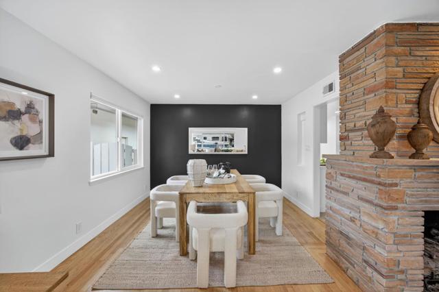 866 Stonehurst Way, Campbell CA: https://media.crmls.org/mediaz/c3e29d3b-268e-465d-80fa-b6adf73e2692.jpg