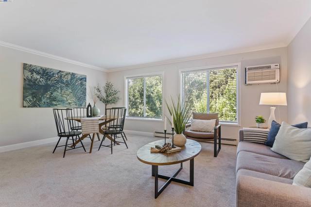 1743 Carmel Dr, Walnut Creek CA: https://media.crmls.org/mediaz/c3e3124c-a938-4f37-901c-bd90a30b46b0.jpg