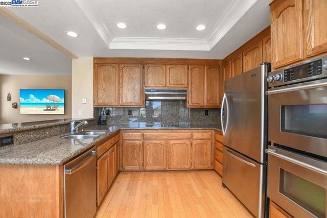 5160 Edgeview Dr, Discovery Bay CA: https://media.crmls.org/mediaz/c3e37c61-f129-408b-93f5-1fcd357f0bf8.jpg