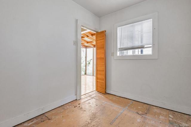 658 Lisbon Street, San Francisco CA: https://media.crmls.org/mediaz/c3e3ac46-6954-46a5-a6cc-c6c3c0747d61.jpg