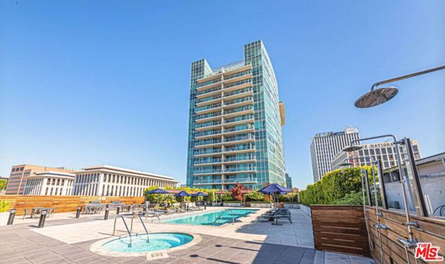 3785 Wilshire Boulevard, Los Angeles CA: https://media.crmls.org/mediaz/c3e3c0e6-4f8e-4f77-a883-8efb86c164e5.jpg