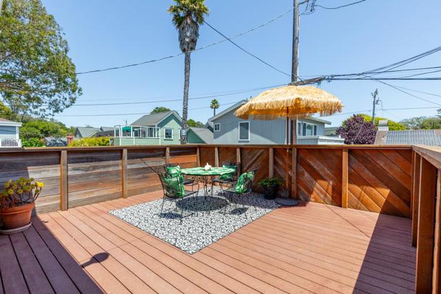21130 E Cliff Drive, Santa Cruz CA: https://media.crmls.org/mediaz/c3e521fd-e213-4099-9672-57a30322fd12.jpg