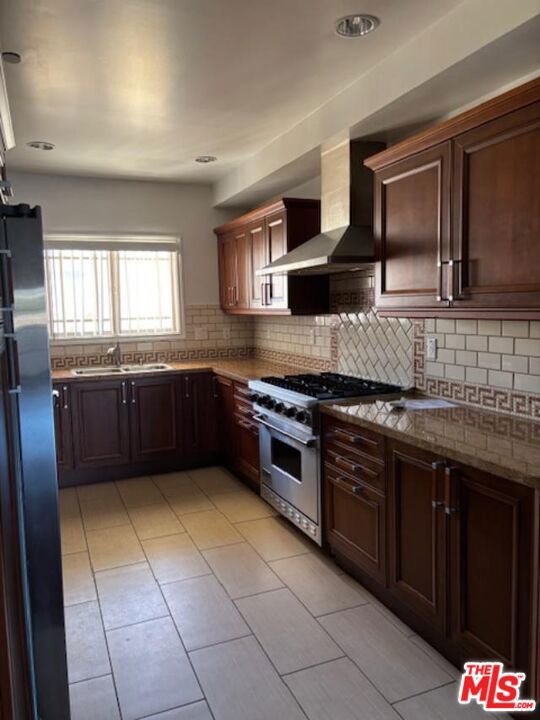 Drew Fenton | 11848 Kiowa Avenue Los Angeles CA | MLS: 7453940 Drew Fenton | 11848 Kiowa Avenue Los Angeles CA | MLS: 7453940