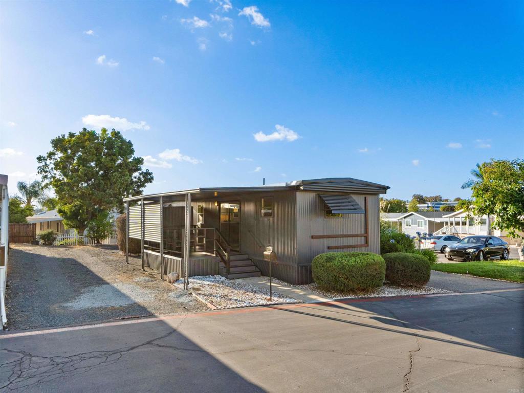 2907 Santa Fe Avenue - photo 18