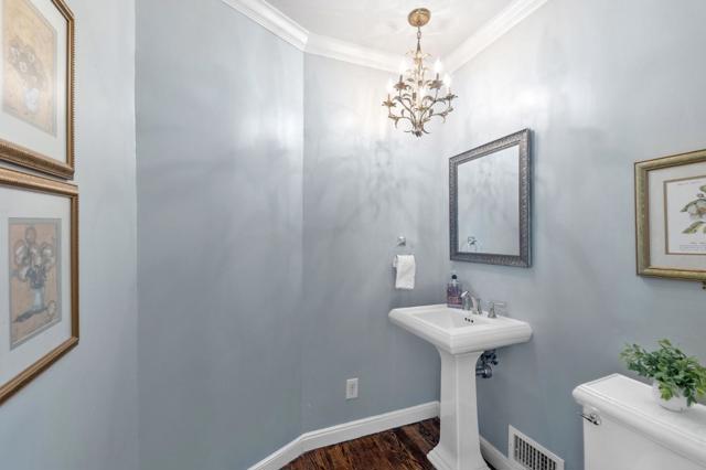 401 Hillsborough Boulevard, Hillsborough CA: https://media.crmls.org/mediaz/c3e9ecc4-99dc-4bc0-8c3b-f4b3ca02db61.jpg
