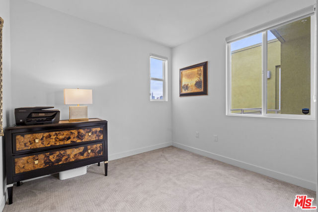 436 S Virgil Avenue, Los Angeles CA: https://media.crmls.org/mediaz/c3eac60c-69ea-44a2-acf5-2083b9f8338c.jpg