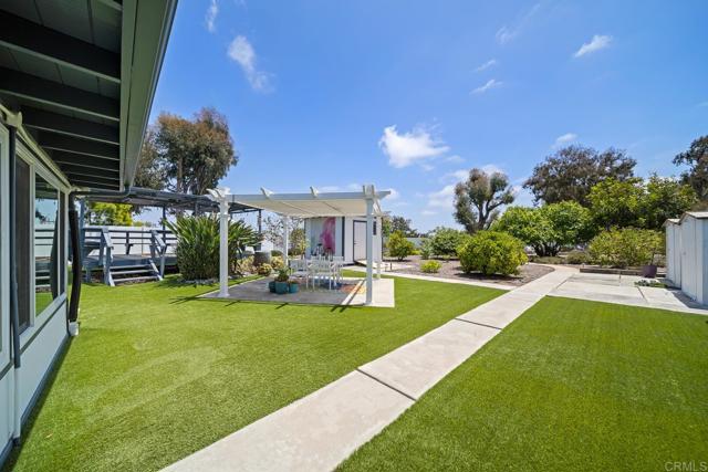 3923 San Pablo Avenue, Oceanside CA: https://media.crmls.org/mediaz/c3ed7cd4-0f57-483c-bb58-a713edbc1099.jpg