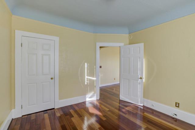 435 Brazil Avenue, San Francisco CA: https://media.crmls.org/mediaz/c3ee3915-9921-4f70-b357-b4bab0e33896.jpg