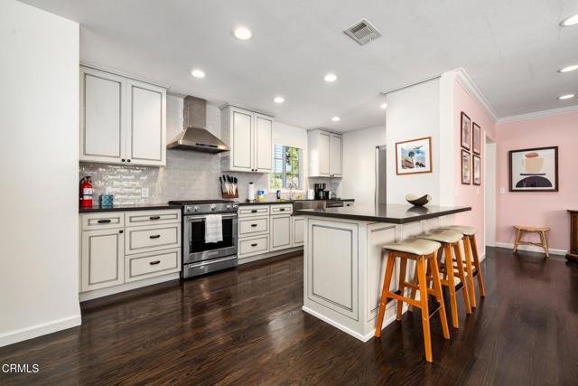 378 Grand Avenue, Monrovia CA: https://media.crmls.org/mediaz/c3ee9ccd-e300-44c7-9307-37883ee523f9.jpg