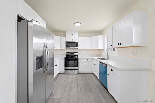 Image 21 of 56 For 1846 Klauber Avenue