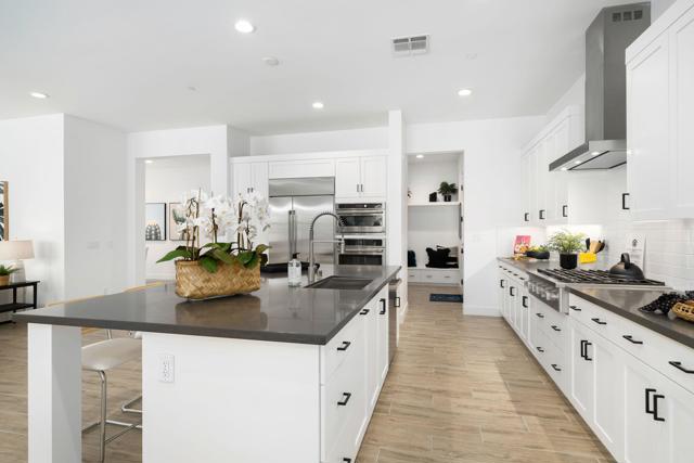 Image 16 of 37 For 78415 Heritage Way